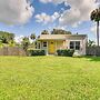 Walk to Buckingham Farms: Peaceful Fort Myers Home