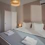 Fresh 1 Bd Apt with Patio in Heraklion