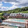 Terraced House in Residence & Spa With Common Pool and Sauna, Houlgate
