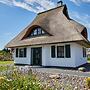 Reetdachhaus in Fuhlendorf mit Sauna Nahe Bodden