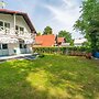 Large Holiday Home With Private Garden