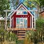 Wooden Home by Lake Klepnicko With Pier