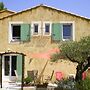 Cottage in Bellegarde Near Camargue Reserve