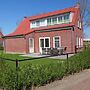 House in Netherlands for 8 With Modern Comfort