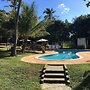 Pousada Araçás Village