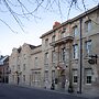 Vanbrugh House Hotel
