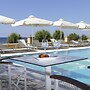 Artina Hotel