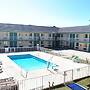 Coconut Grove Motor Inn