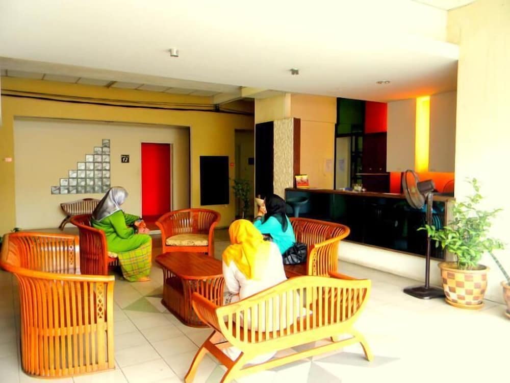 Khalifa Inn