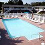 Breezeway Boutique Hotel