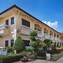 Park & Pool Resort