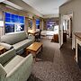 Heritage Inn & Suites