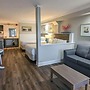 Islander Hotel & Resort