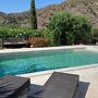Cactus & Almonds Beautiful Holiday Hideaway