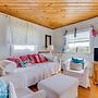 Walk to the Beach: Pet-friendly Gem in Biddeford!