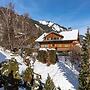 Beautiful Alpine Luxury Flat in Rougemont