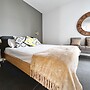 Apartment - Sleeps 4 - Parking - Beach Close