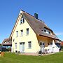 Thatched House in Vieregge by Breetzer Bodden