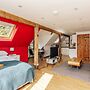 Redwood Retreat - From 110 Per Night