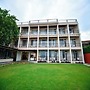 Hotel Aviral Ganga