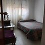 Room in Guest Room - Toledo Double Private Room