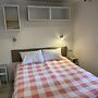 Neat Chalet With Microwave, Antwerp at 39 km