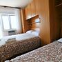 Scenic Retreat Rooms and Family Apartment