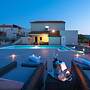 Charming Villa Peso