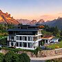 XMAN Sunrise Peaks Resort