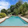 Nice Pool w Breathtaking Mountain Views BBQ