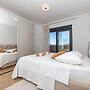 Luxurious Sanctuary Villa Primorski Dolac With Pool