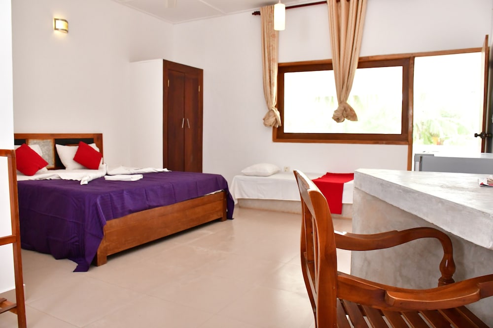 Sea Way Hotel