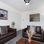 2-bed Flat, Wishaw, Free Parking, Family-friendly