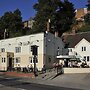 The George Hotel