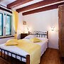 Authentic Dalmatian Hillside Escape With Pool, Sauna & BBQ