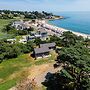 Steps to North Hampton Beach: Cottage w/ Deck!