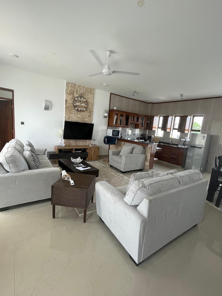 PV 23 at Pazuri Holidays