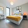 Beautiful 1 bedroom flat w terrace