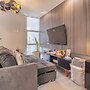 Luxurious 5-bedroom House With Air-conditioning & Private Rooftop in J