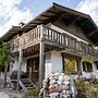 Chalet Leogang Near Skilift & Bikepark
