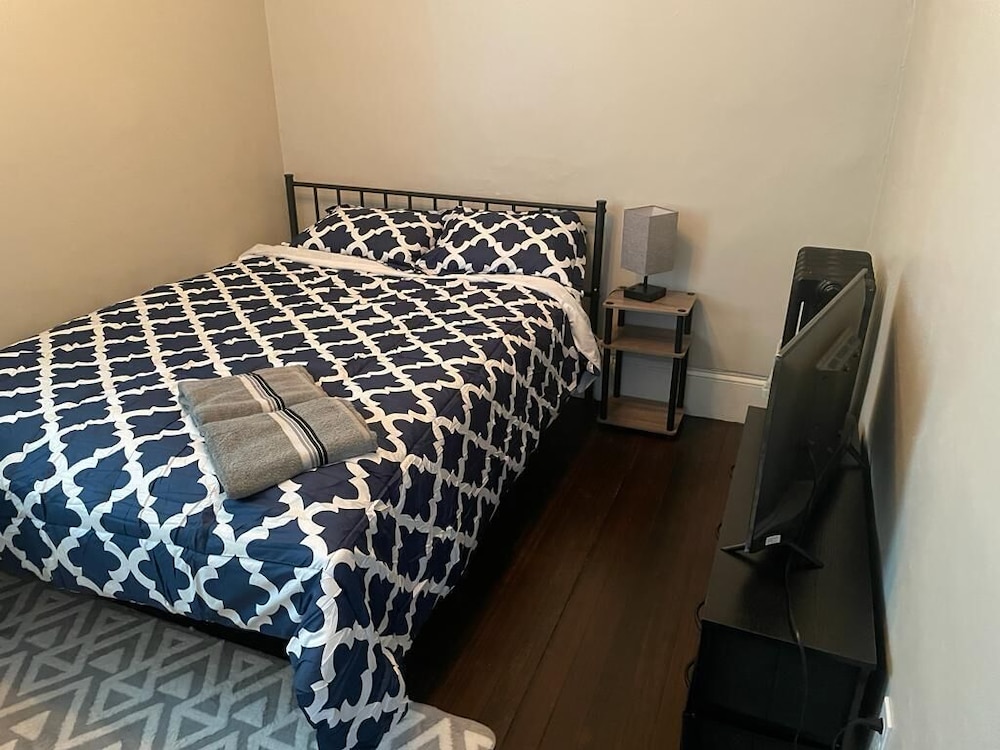 Homestay In Fields Corner Area Boston