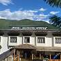 Hotel Classic Wood