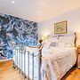 Host Stay Little Highlands