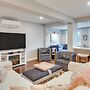 1 Mi to Drakes Island Beach: Cottage w/ Deck!