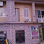 Goroomgo Rail View Guest House Puri