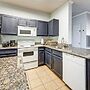 Walk to Papago Park: Condo in Phoenix