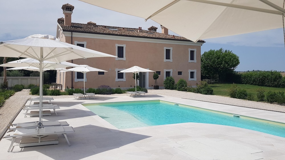 Manor in Marche Near Adriatic Beaches
