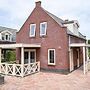 Bungalow in South Holland by the Water