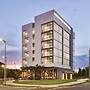 Kompose Boutique Hotel Miami Airport
