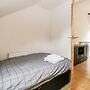 COACH HOUSE